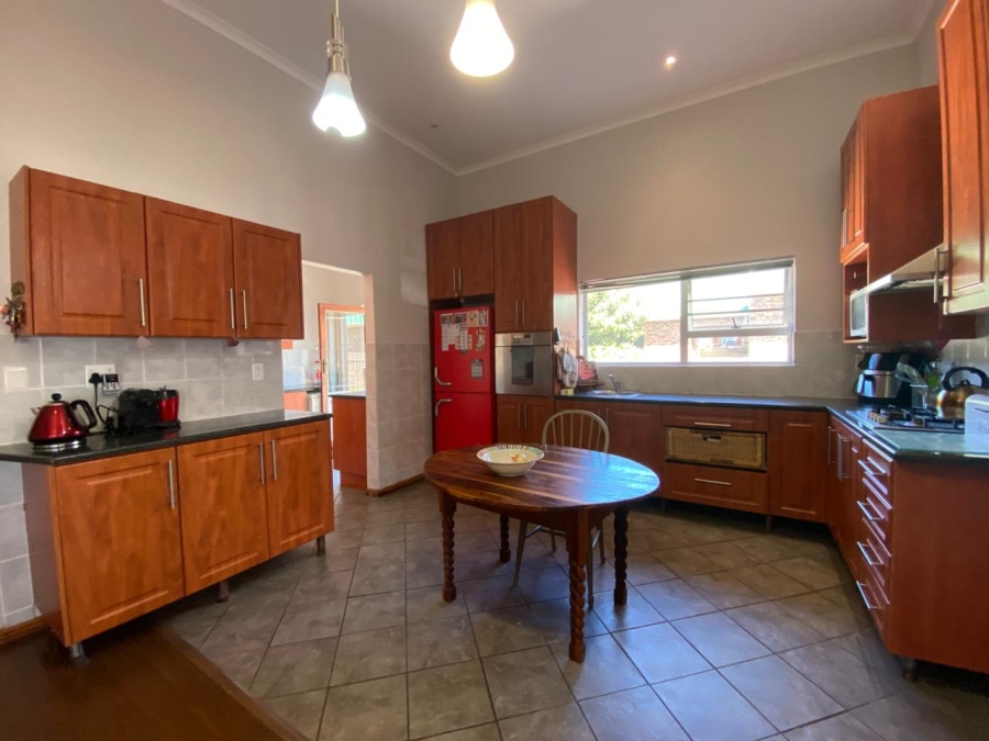 3 Bedroom Property for Sale in Sandbaai Western Cape